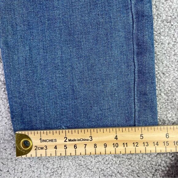 Levi's Jeans Women's 26 Blue 724 High Rise Straight Crop Medium Wash Torn Denim - Picture 13 of 14